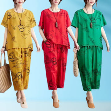 New Article Women Half Sleeves Printed Capri Set
